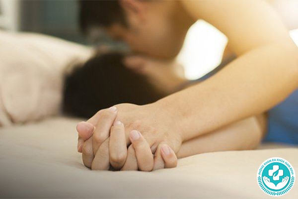 bị nấm vùng kín có được quan hệ không