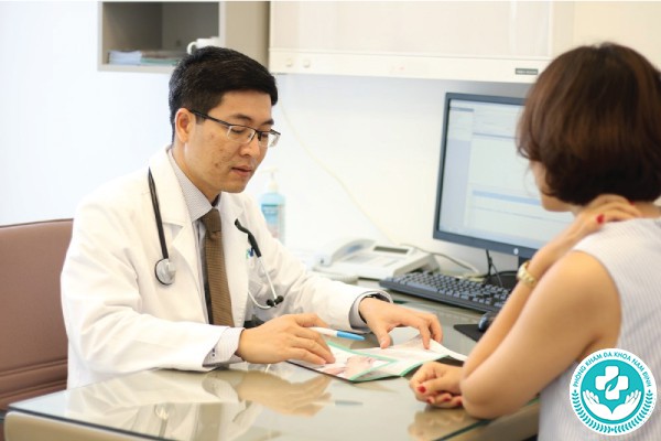 máu báo thai có dịch nhầy không